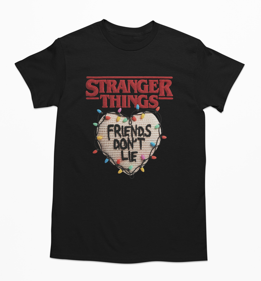 Playera Corazón strange de crochet unisex en tres colores de camiseta.